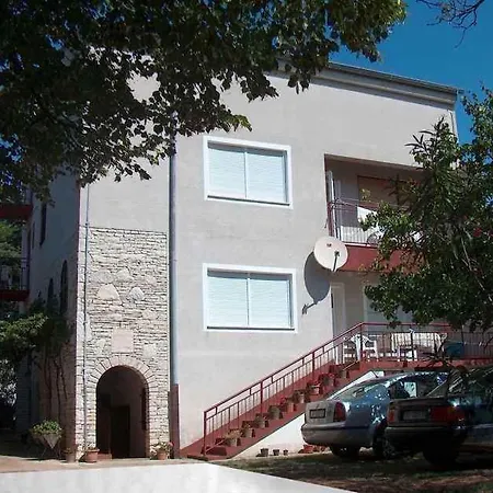 Apartman 10
